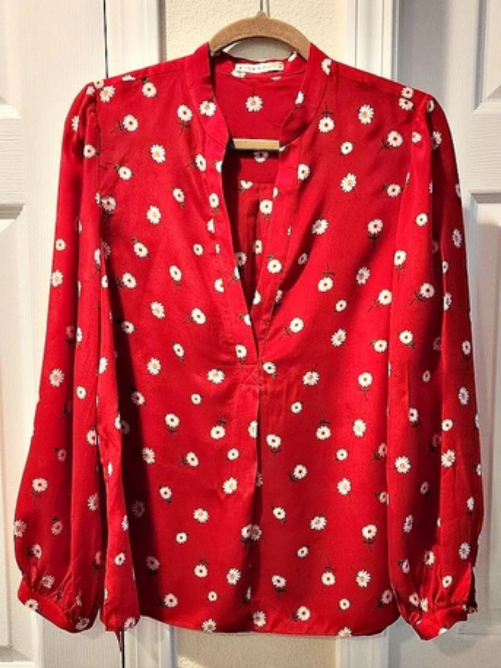 alice + olivia Floral Blouse in Red 65